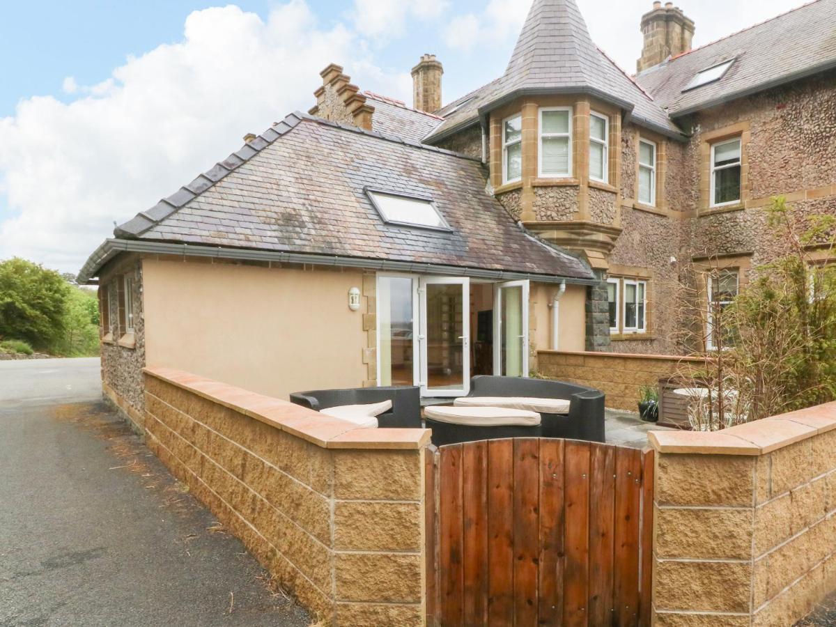 Villa On The Straits Menai Bridge Exterior foto